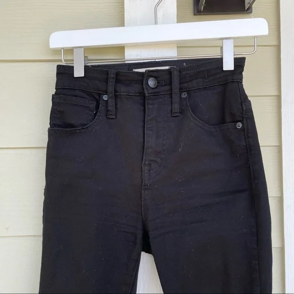 Madewell•Curvy High-Rise Skinny Jeans in Carbondale Wash - Picture 8 of 9